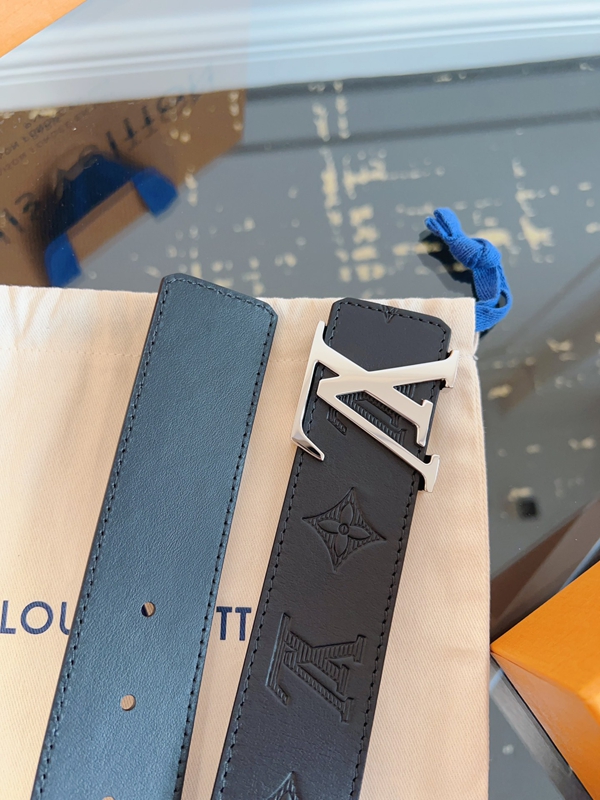 ルイヴィトンベルト角部分ディテール